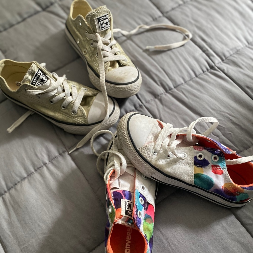 Kids sneakers